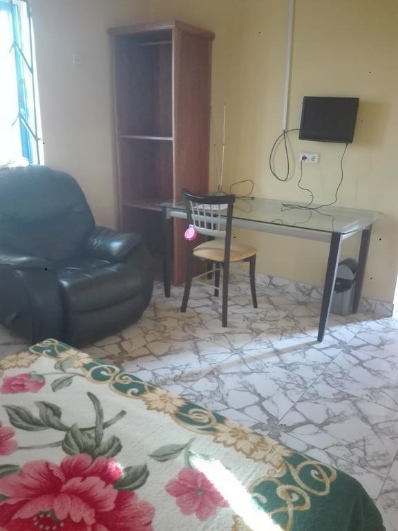 Is Guest House كيب كوست المظهر الخارجي الصورة